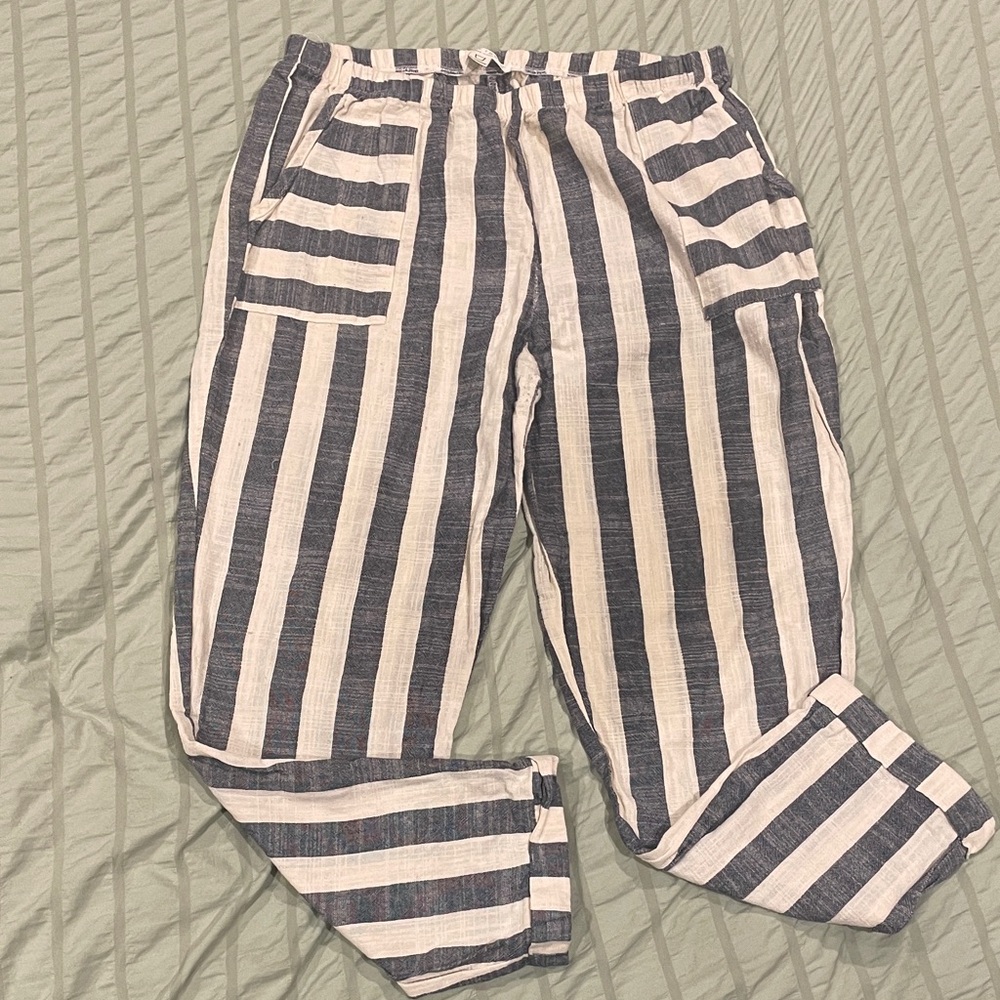 Final Touch  Navy and Cream Striped Ankle Pants